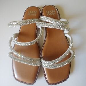 Madden  Crystal Strap Flat Sandals Size 8